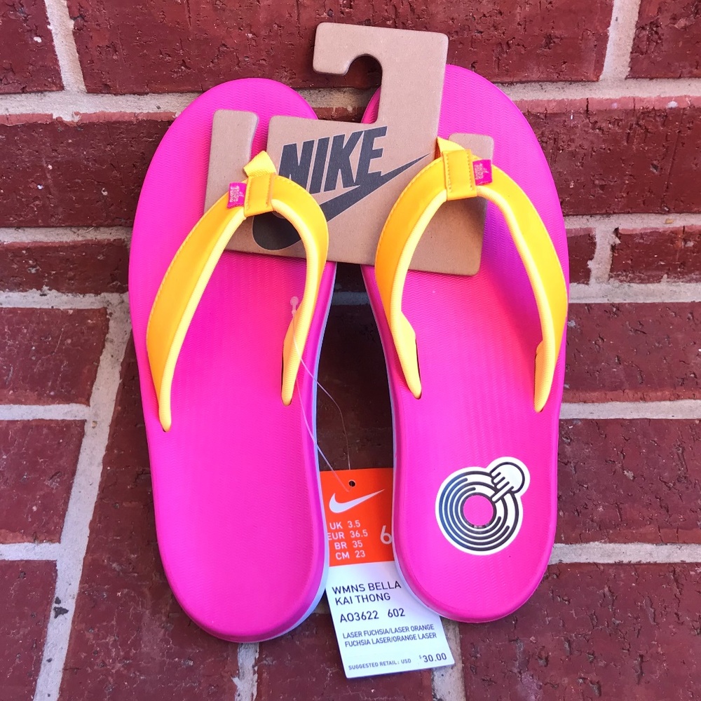 Nike Women's Bella Kai Flip Flop Sandal